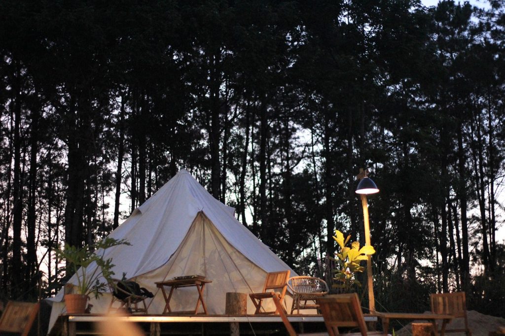 glamping camping tent woods forest 6490987